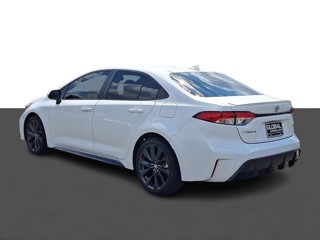Used 2024 Toyota Corolla SE FWD image 5