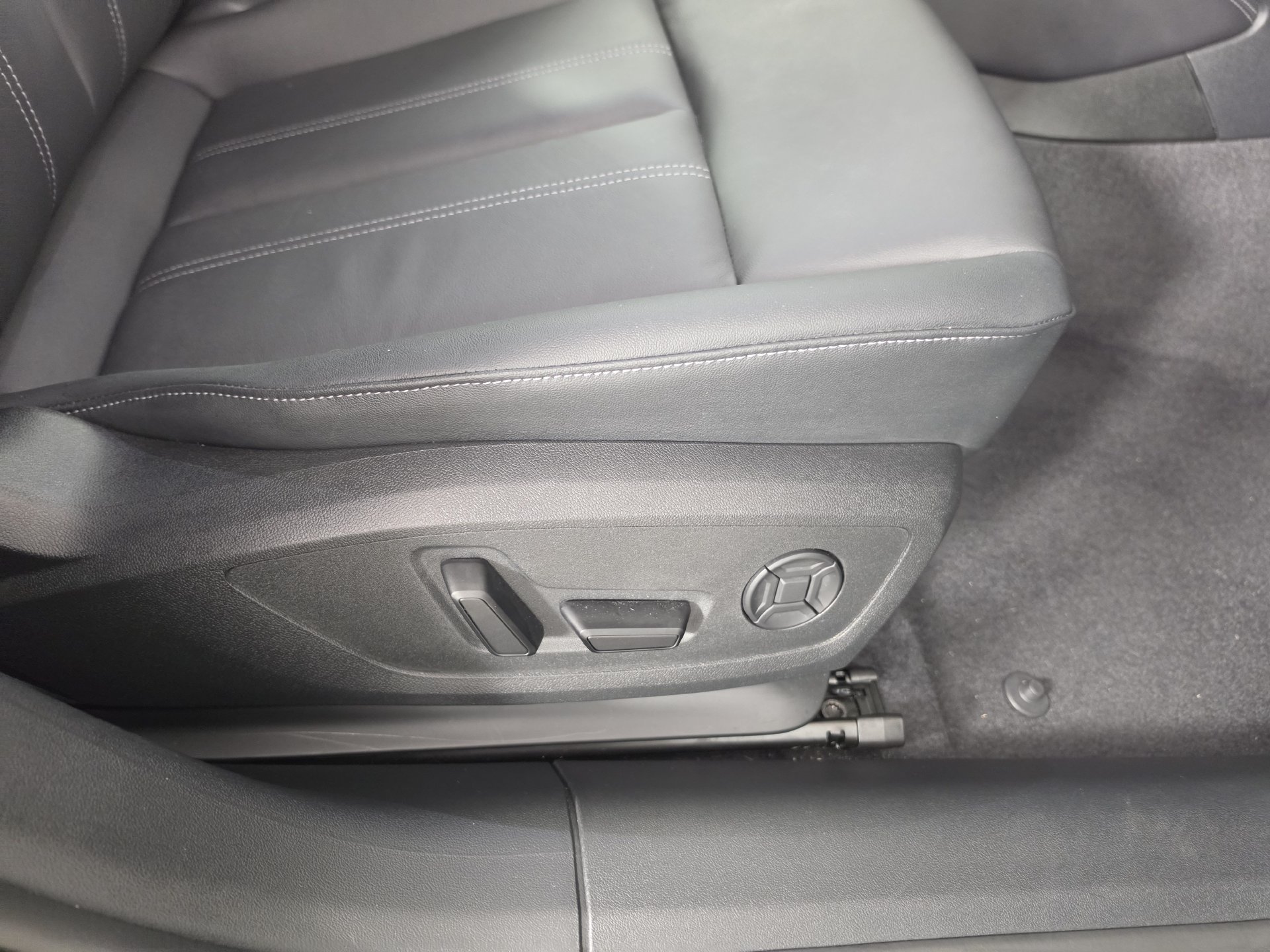 Certified 2025 Audi A5 Premium w/ Convenience Package AWD/4WD image 32