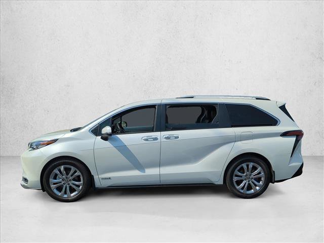 Used 2021 Toyota Sienna Platinum image 9
