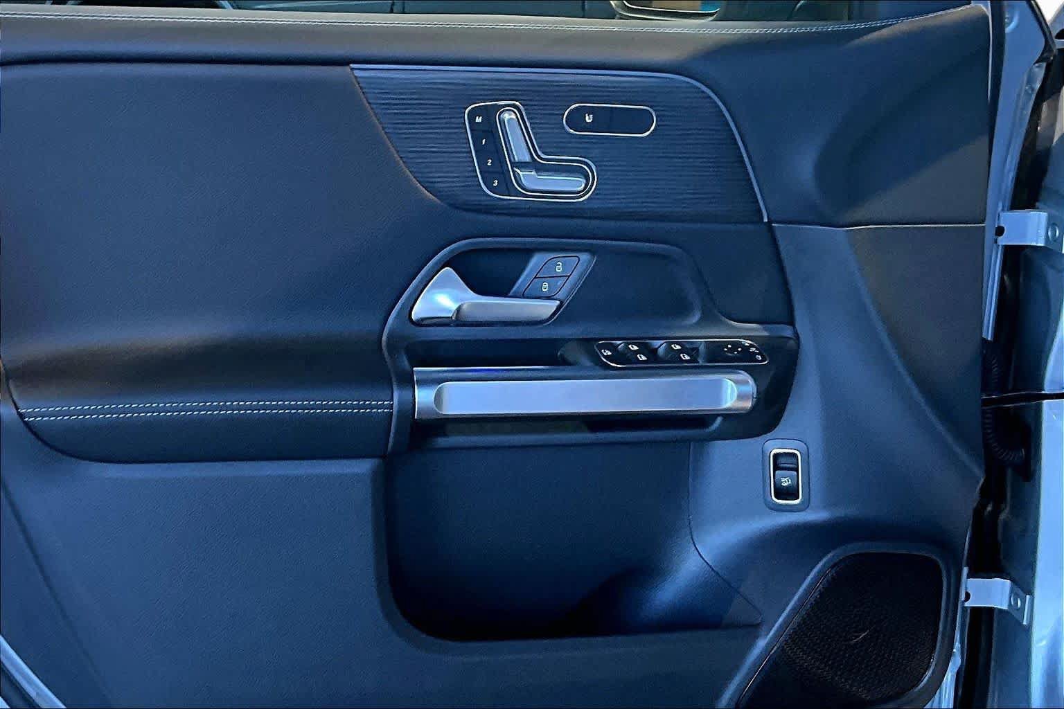 New 2026 Mercedes-Benz GLB 250 4MATIC image 12