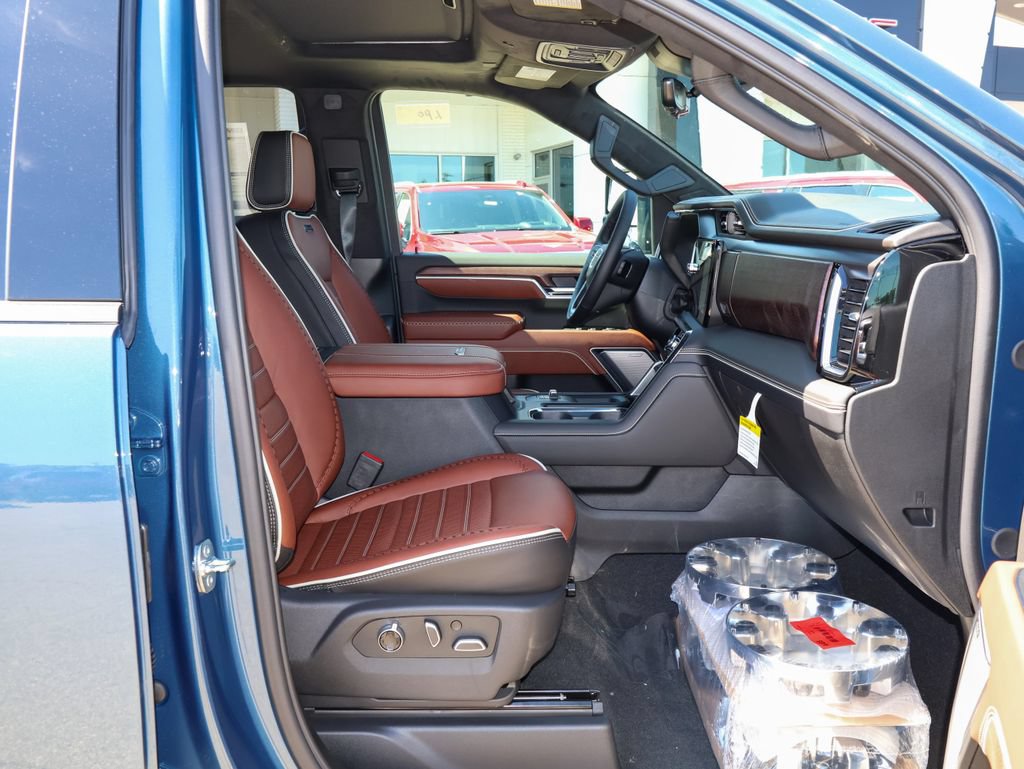 New 2026 GMC Sierra 3500 Denali Ultimate AWD/4WD image 34