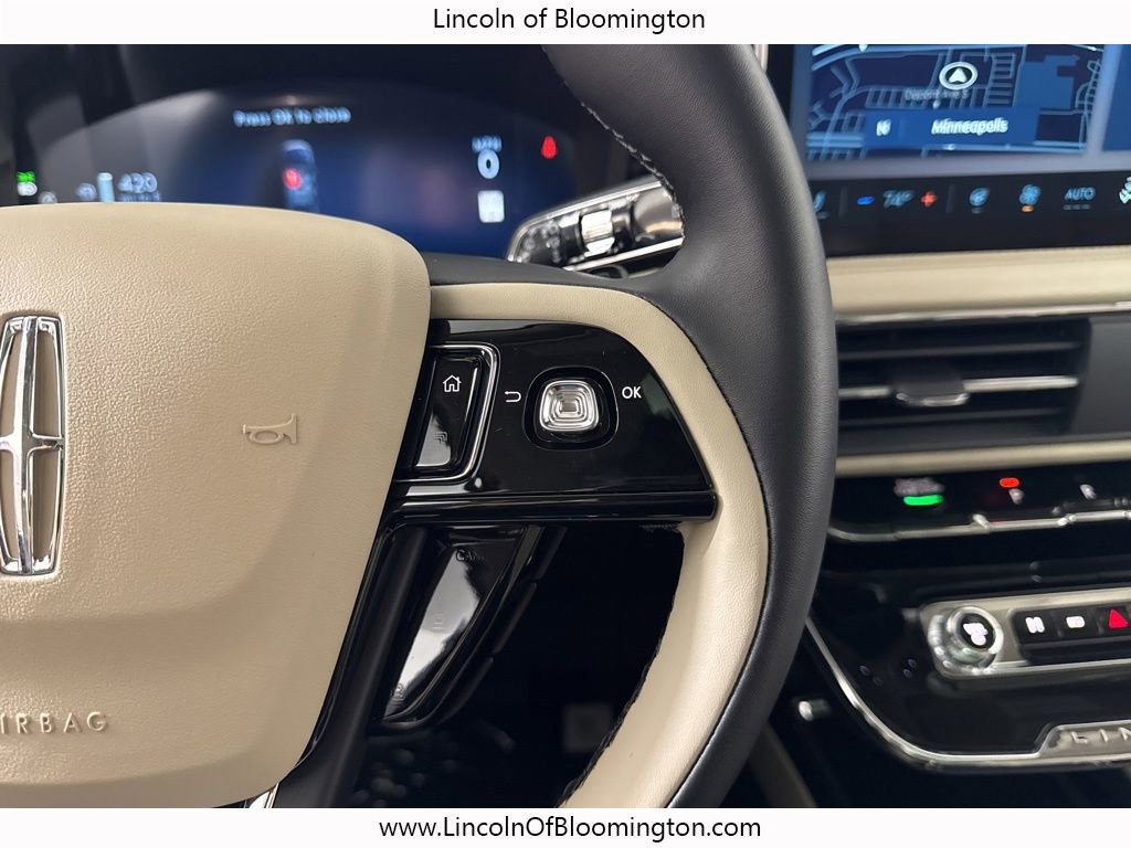 New 2026 Lincoln Corsair Premiere image 17