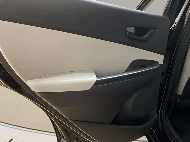Used 2022 Hyundai Kona SEL FWD image 73