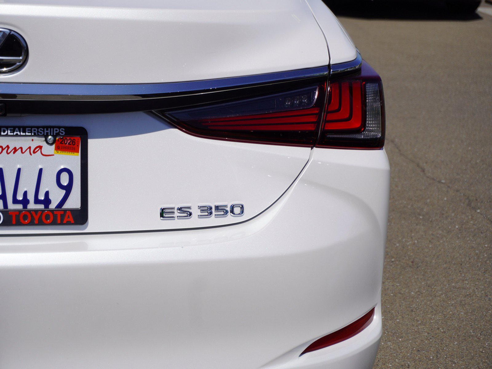 Used 2024 Lexus ES 350 FWD image 10
