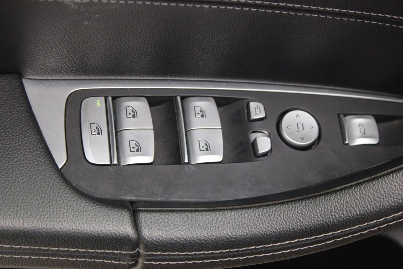 Used 2020 BMW X4 M40i image 22