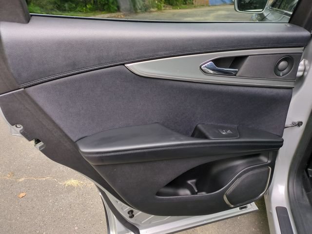 Used 2016 Lincoln MKX Reserve FWD image 28