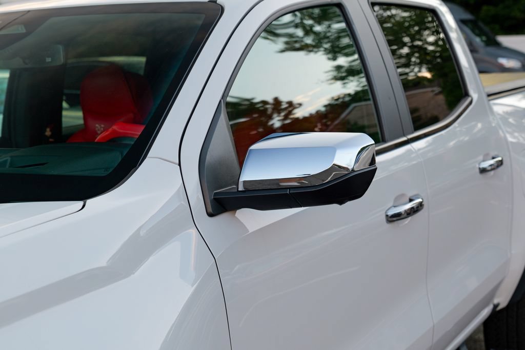 Used 2024 GMC Canyon Denali AWD/4WD image 12