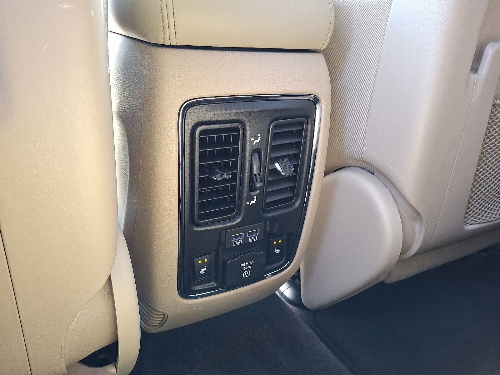 Used 2018 Jeep Grand Cherokee Limited AWD/4WD image 12