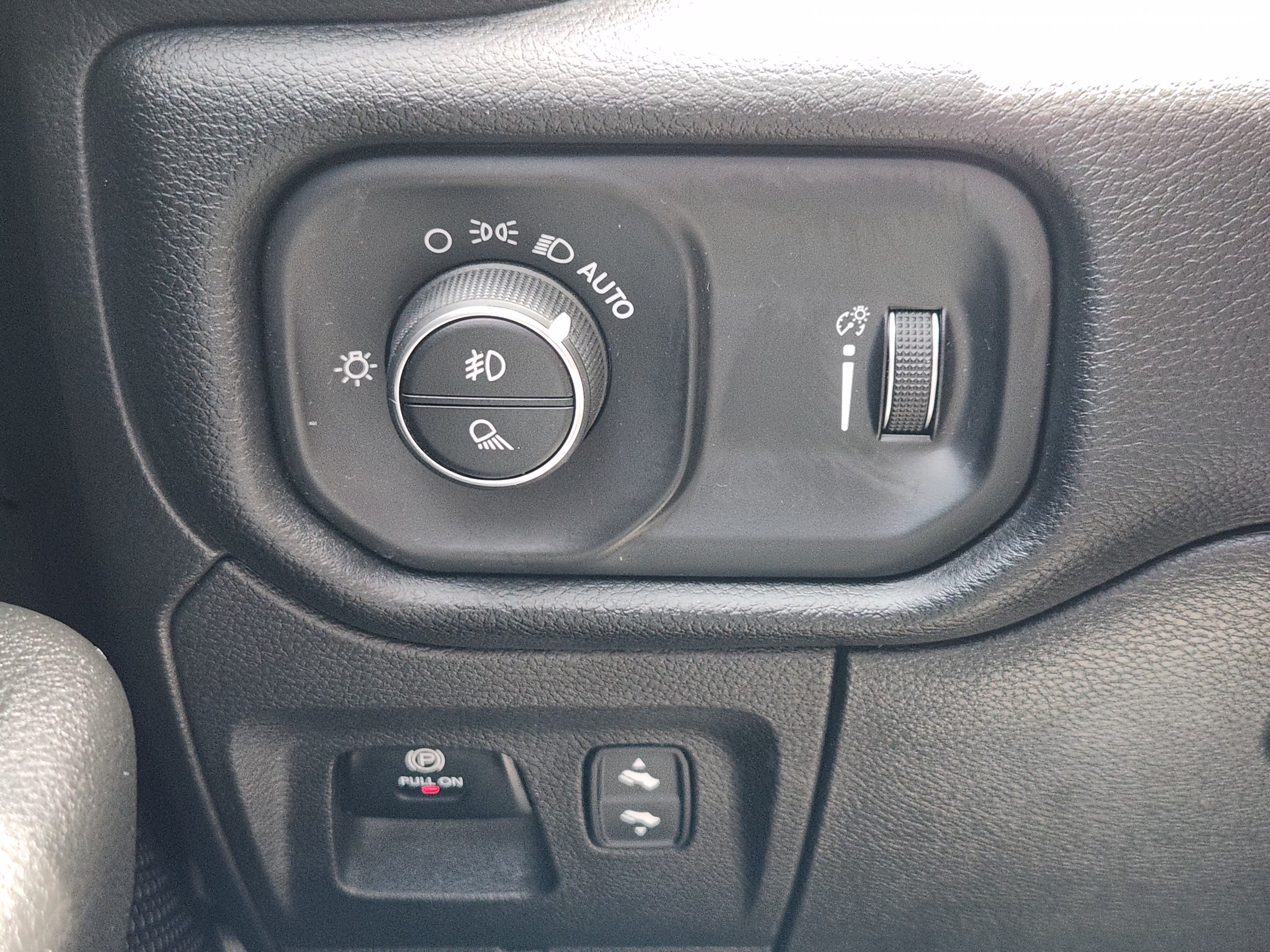 Used 2022 RAM 1500 Big Horn AWD/4WD image 23