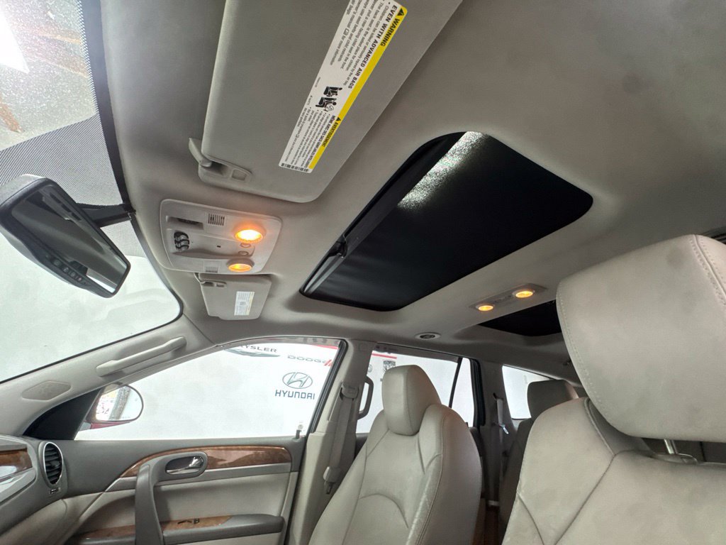 Used 2011 Buick Enclave CXL w/ Trailering Provision Package FWD image 21