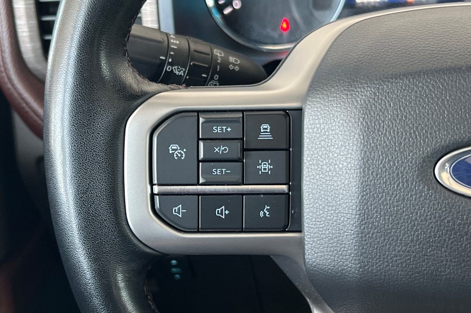 Used 2023 Ford Expedition Limited image 36