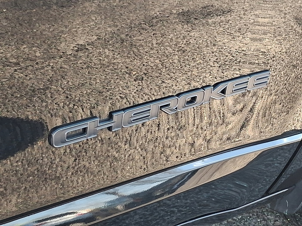 Used 2020 Jeep Cherokee High Altitude image 15