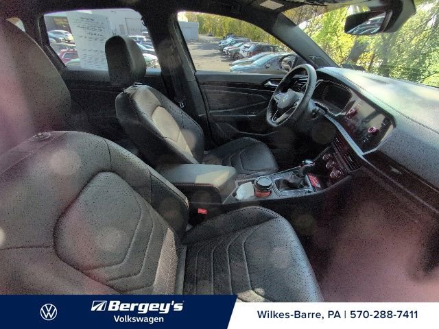 Used 2024 Volkswagen Jetta GLI Autobahn FWD image 8