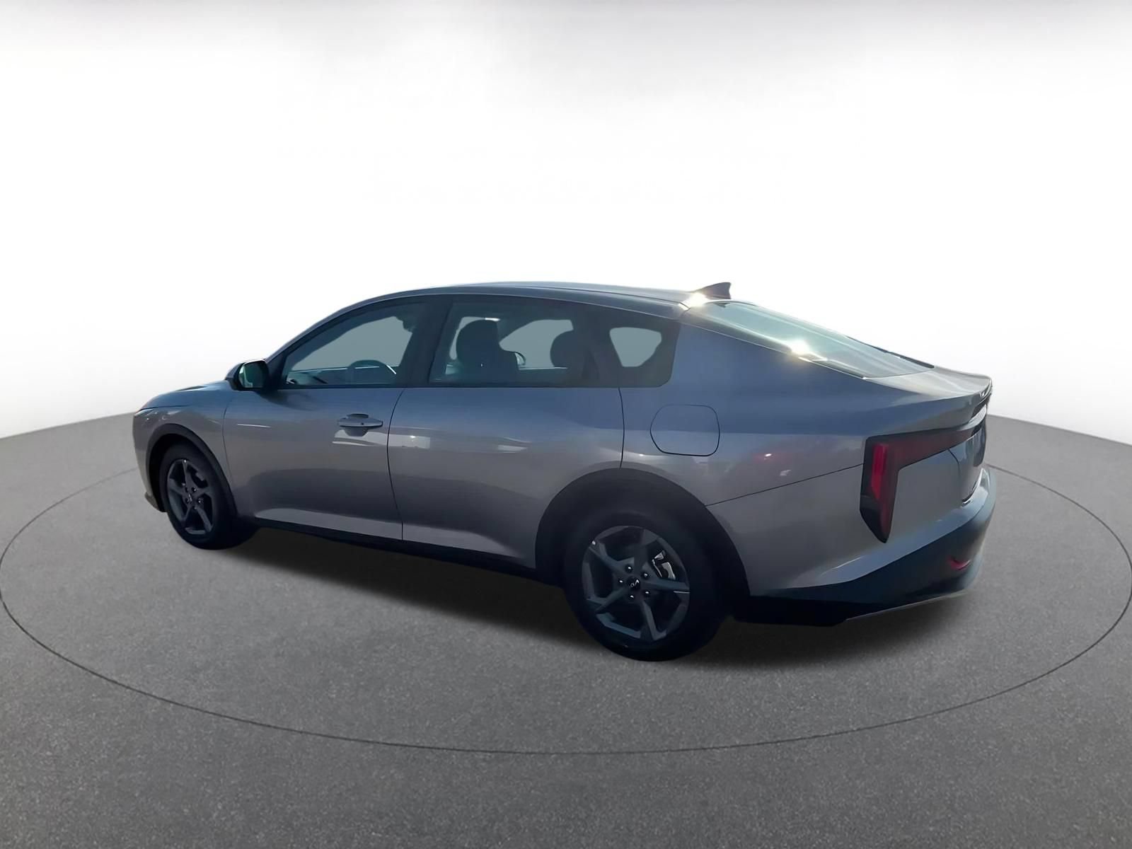 Used 2025 Kia K4 FWD image 8