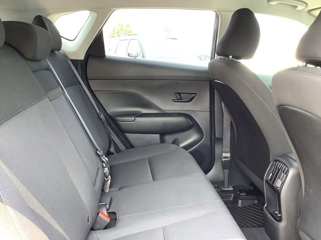 Used 2025 Hyundai Kona SEL image 26