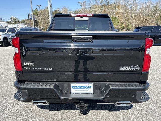 Used 2025 Chevrolet Silverado 1500 High Country w/ Technology Package image 4