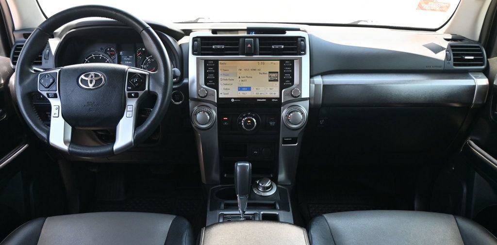 Used 2021 Toyota 4Runner SR5 Premium w/ Moonroof Package AWD/4WD image 9
