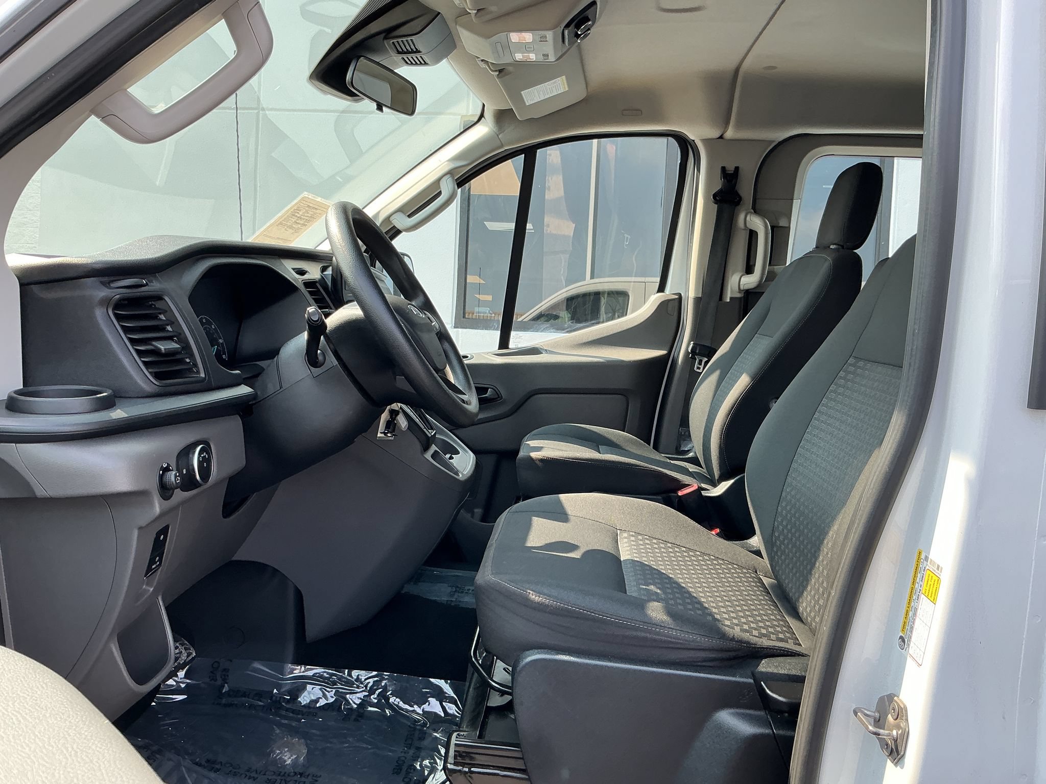 Used 2021 Ford Transit 350 XLT RWD image 12