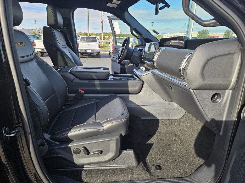 New 2025 Ford Expedition Tremor image 16