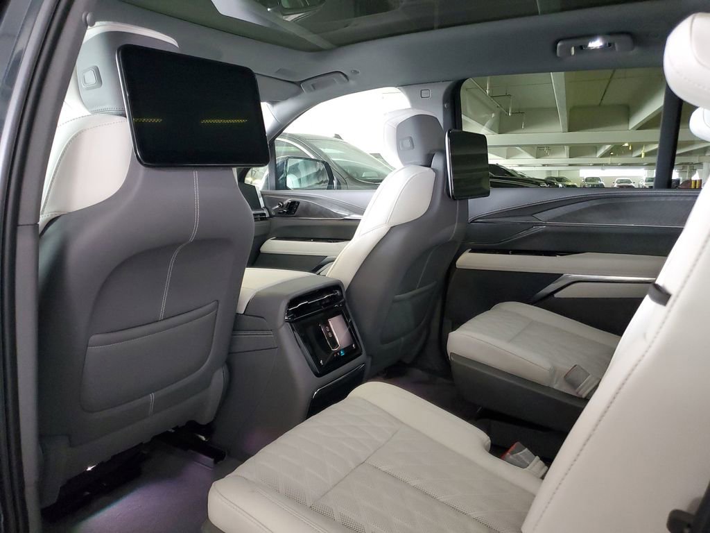 New 2026 Cadillac Escalade IQ Luxury 1 AWD/4WD image 10