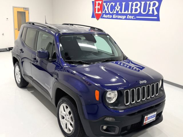 Used 2018 Jeep Renegade Latitude AWD/4WD image 40