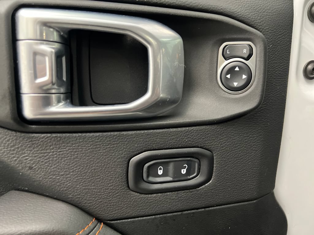 Used 2021 Jeep Gladiator Mojave w/ Dual Top Group AWD/4WD image 15