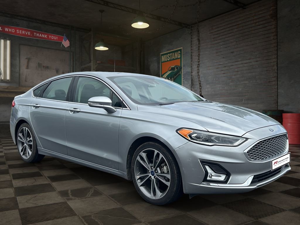 Used 2020 Ford Fusion Titanium AWD/4WD image 2
