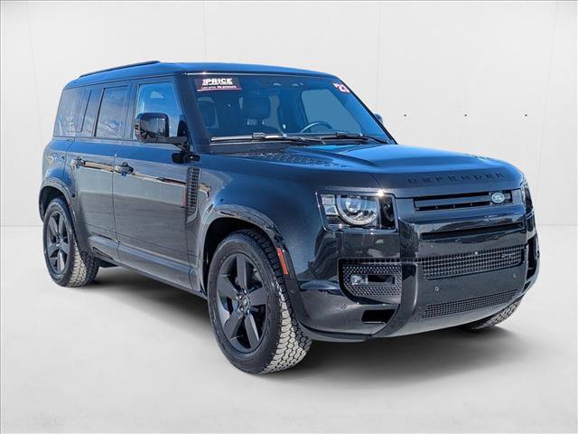 Used 2023 Land Rover Defender 110 X-Dynamic SE image 3