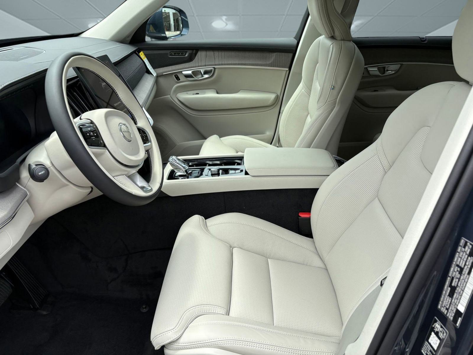 New 2026 Volvo XC90 B6 Ultra image 5
