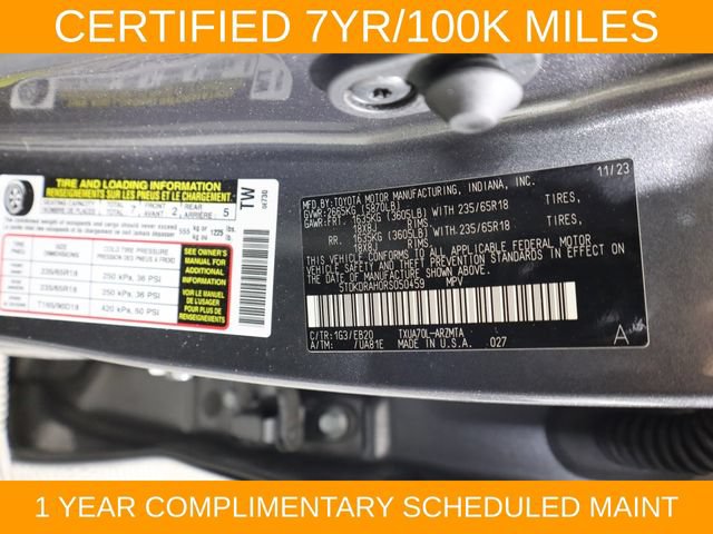 Used 2024 Toyota Highlander XLE FWD image 45