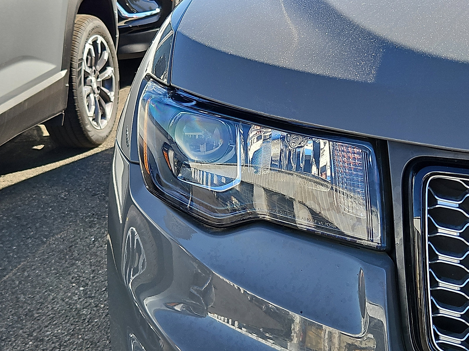 Used 2019 Jeep Grand Cherokee Altitude AWD/4WD image 5