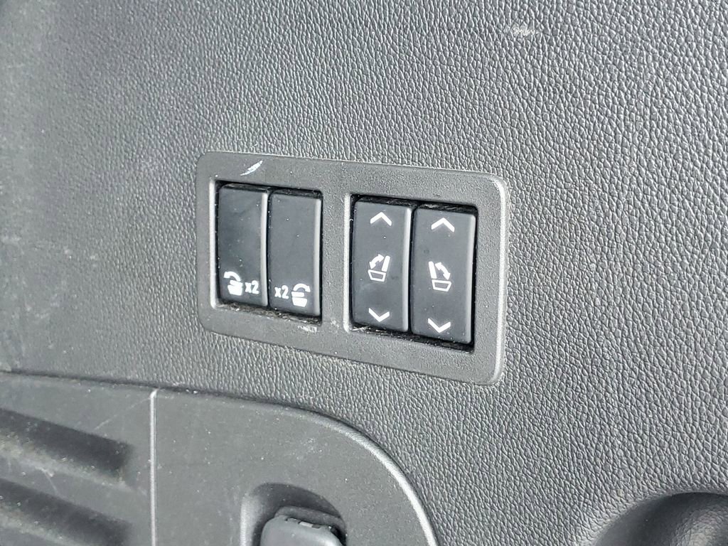 Used 2015 Chevrolet Tahoe LTZ AWD/4WD image 37