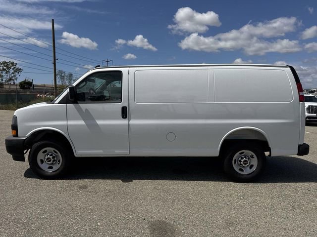 New 2026 GMC Savana 2500 w/ Driver Convenience Package RWD image 5