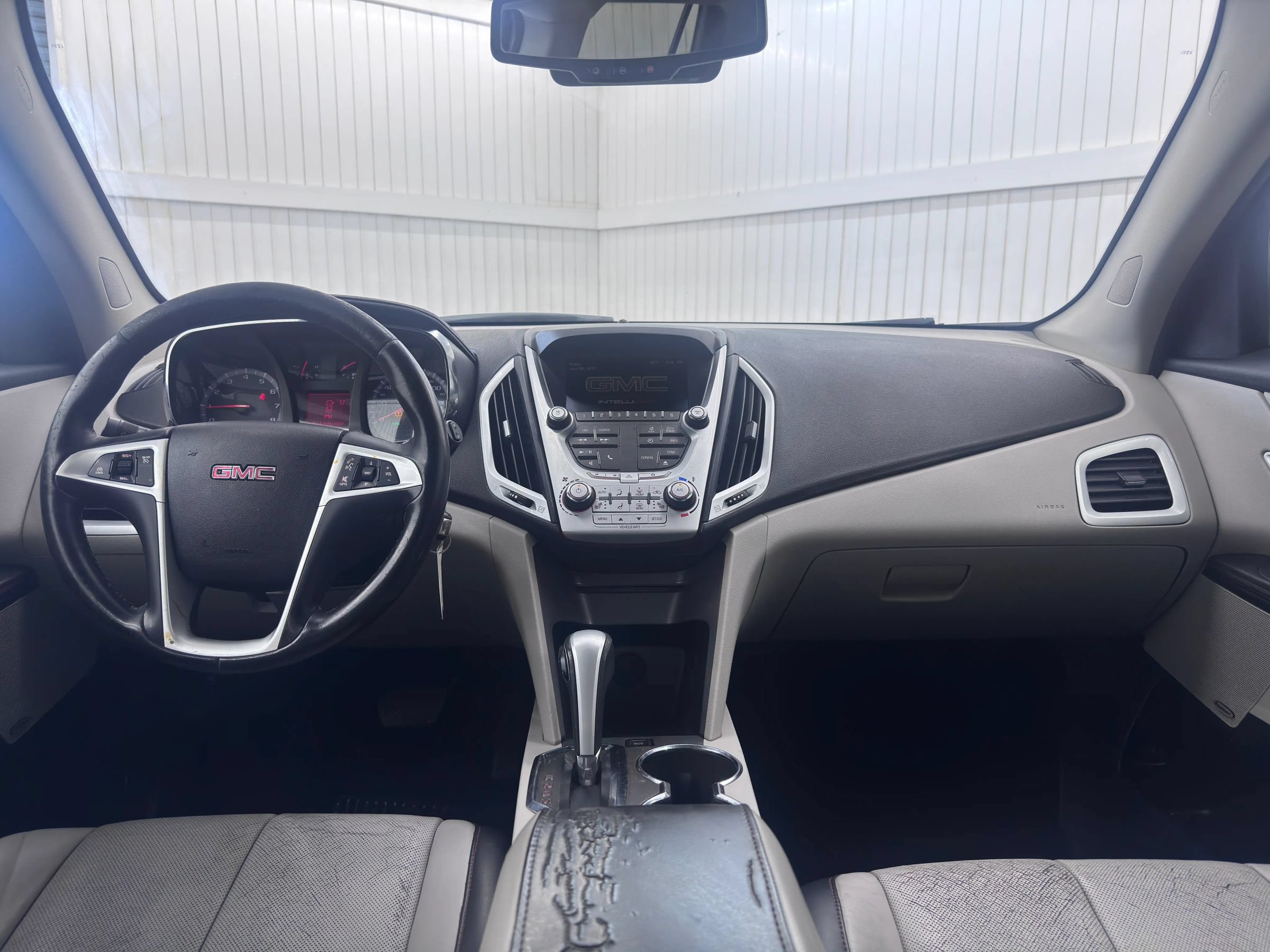 Used 2013 GMC Terrain SLT FWD image 17