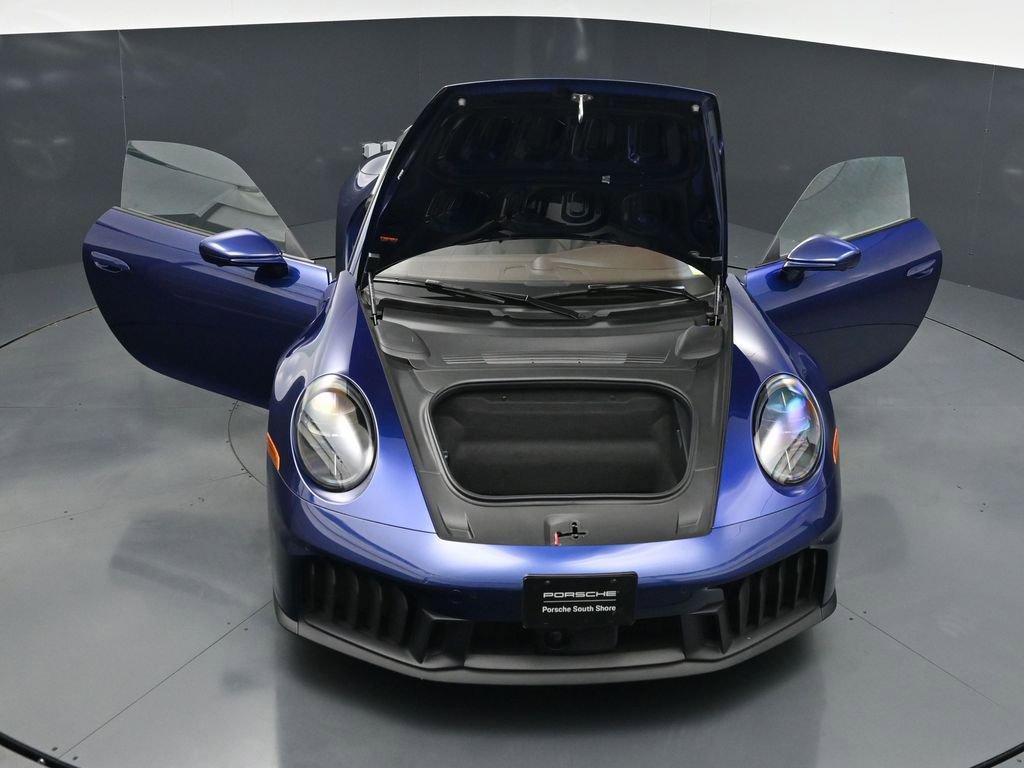 Certified 2025 Porsche 911 Targa 4 GTS AWD/4WD image 31
