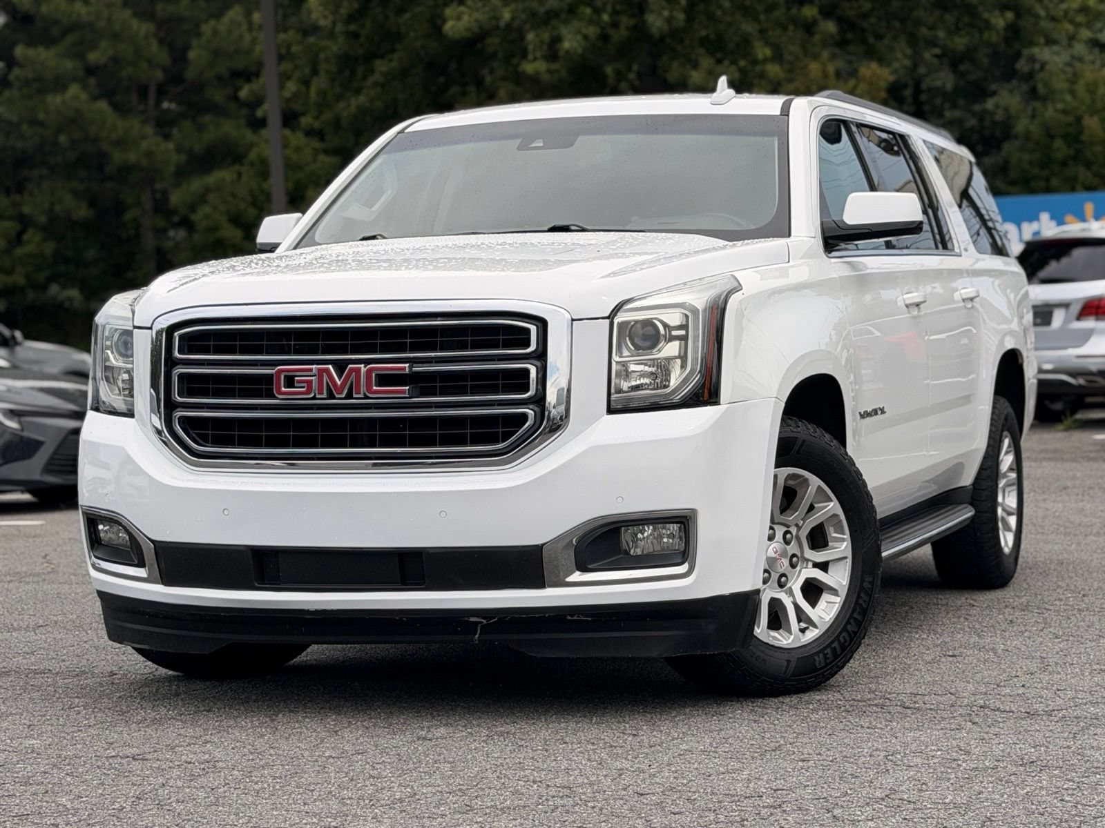 Used 2017 GMC Yukon XL SLT AWD/4WD image 1