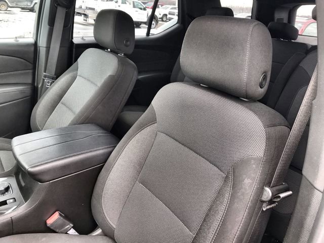 Used 2023 Chevrolet Traverse LT AWD/4WD image 11