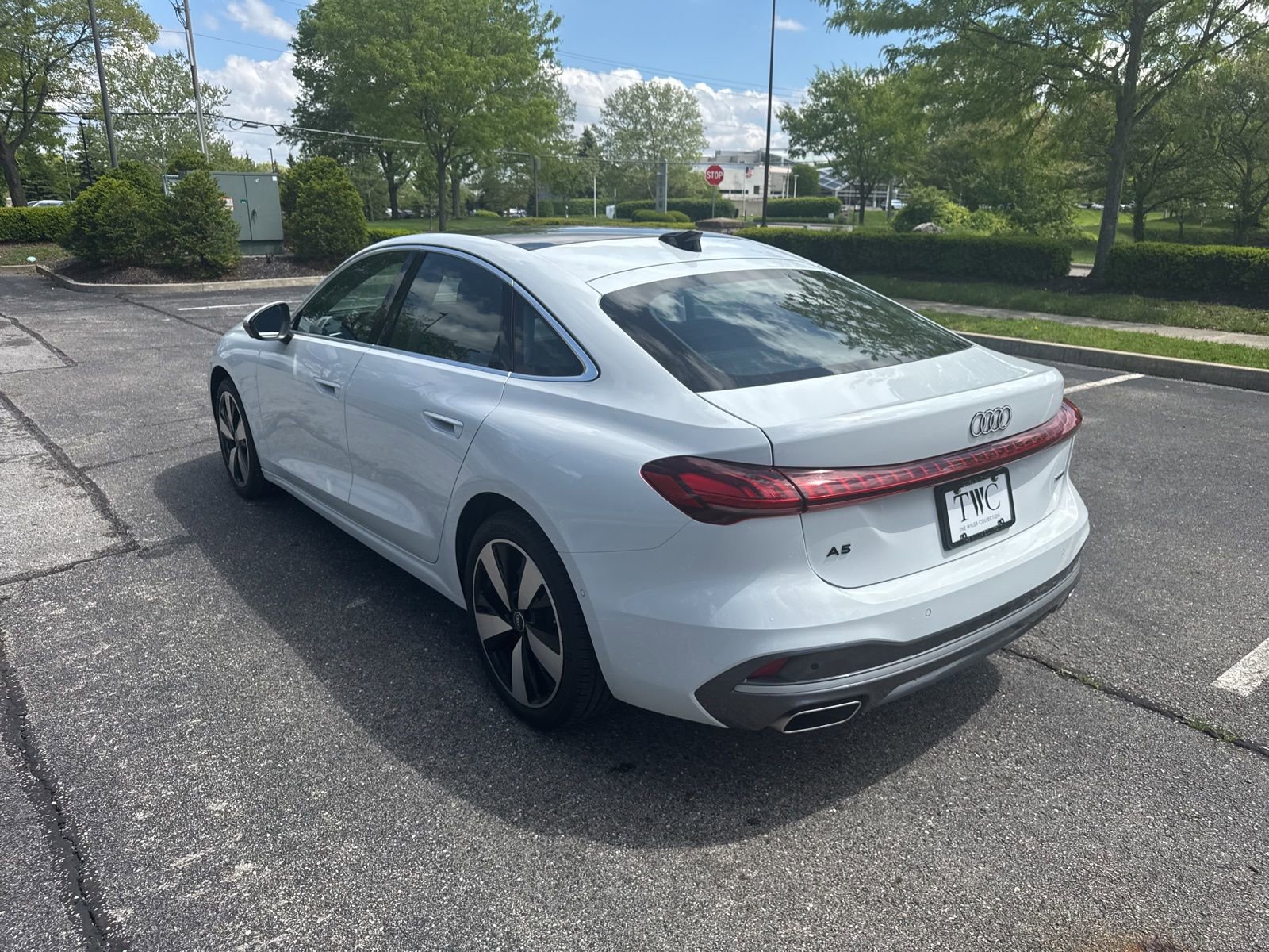 Used 2025 Audi A5 2.0T Premium Plus w/ Premium Plus AWD/4WD image 7