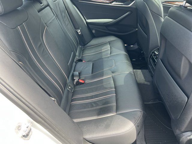 Used 2017 BMW 530i xDrive AWD/4WD image 21