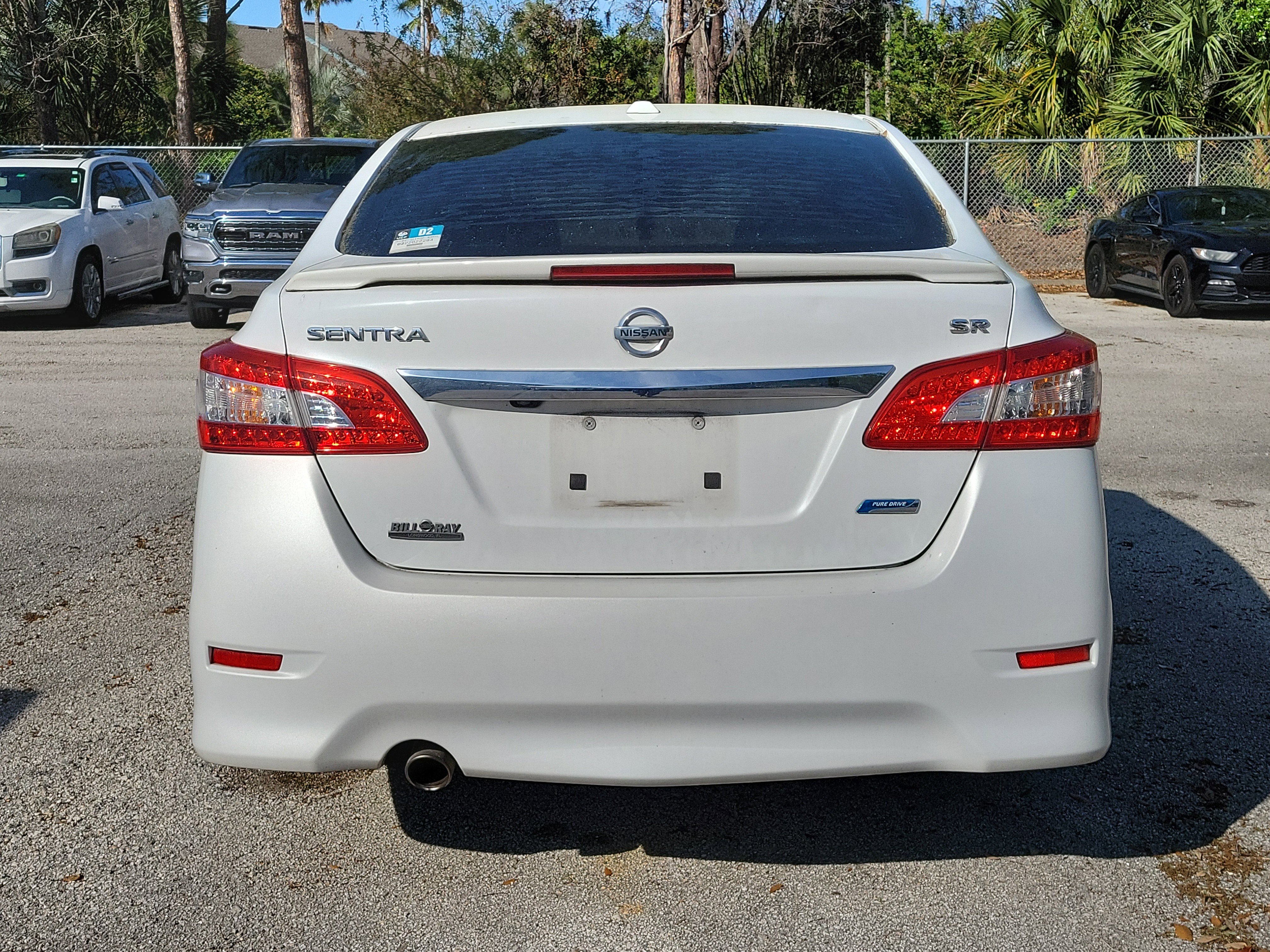 Used 2014 Nissan Sentra SR w/ Premium Package image 6