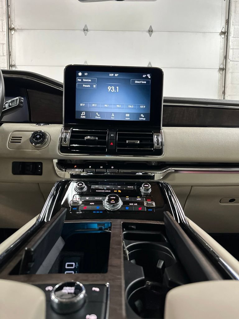 Used 2019 Lincoln Navigator Reserve AWD/4WD image 26