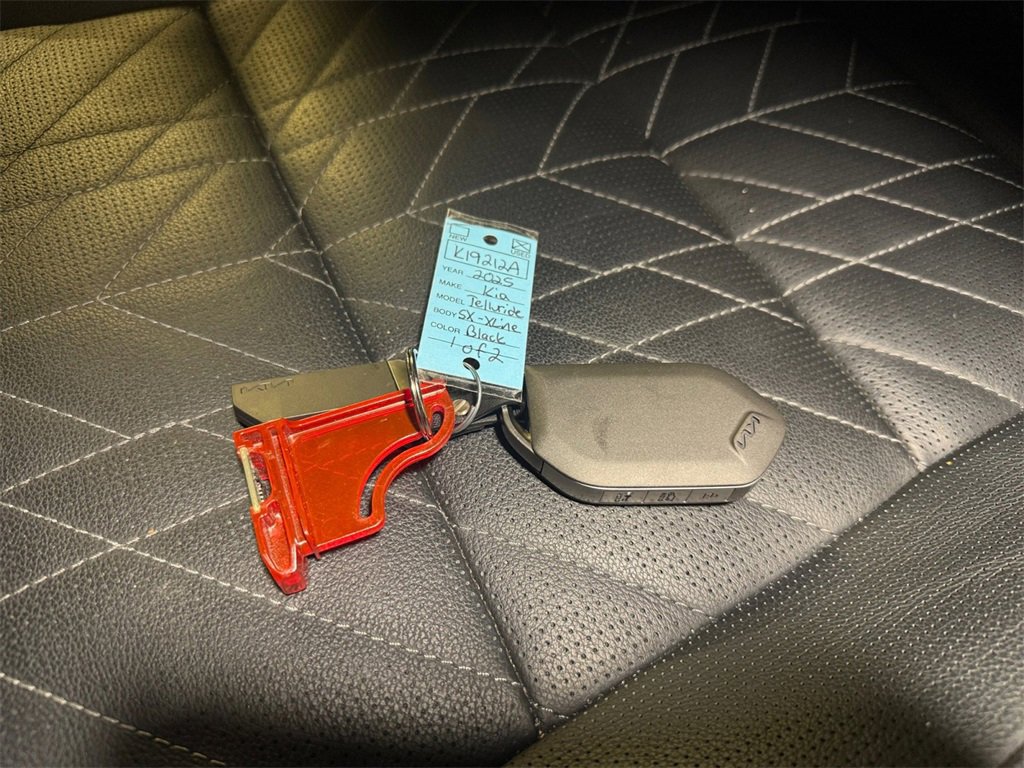 Certified 2025 Kia Telluride SX X-Line image 32