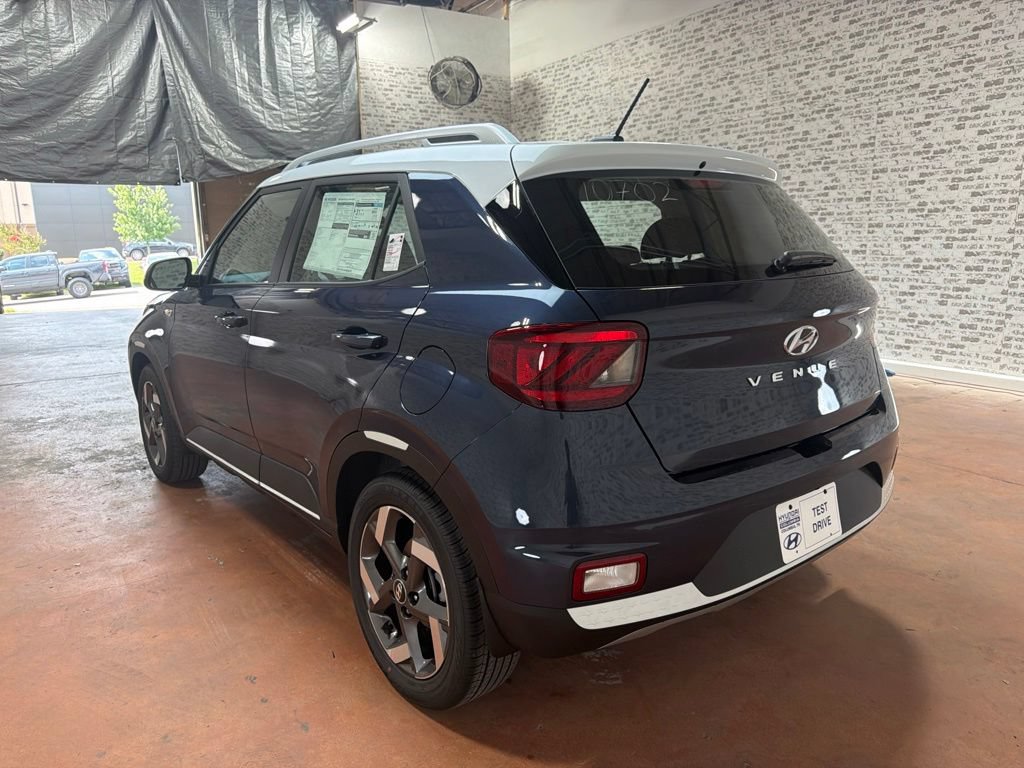 New 2026 Hyundai Venue SEL FWD image 5