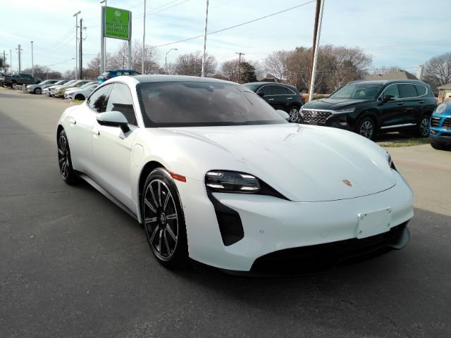 Used 2023 Porsche Taycan w/ Premium Package image 4