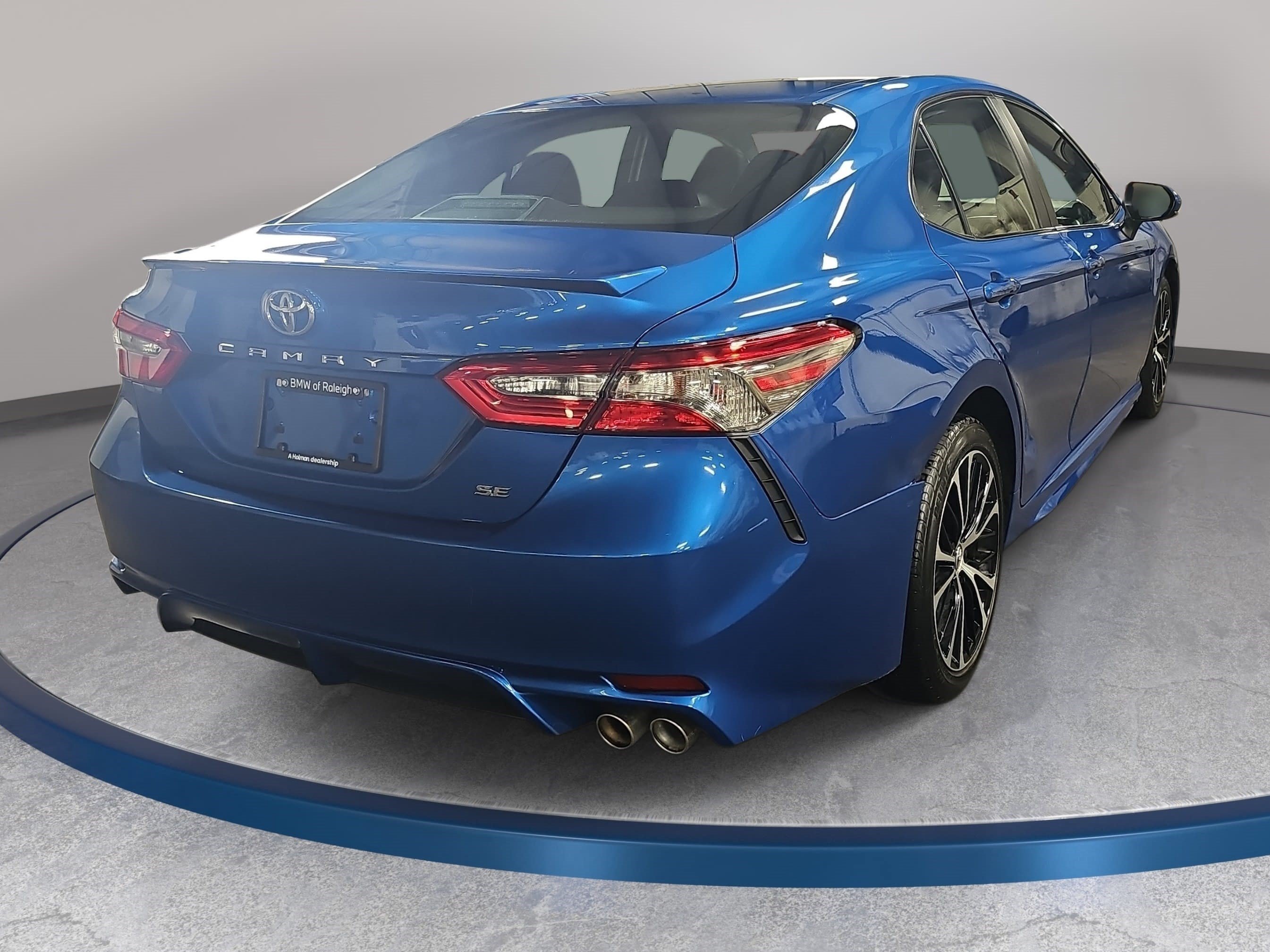 Used 2018 Toyota Camry SE w/ Moonroof Package FWD image 5