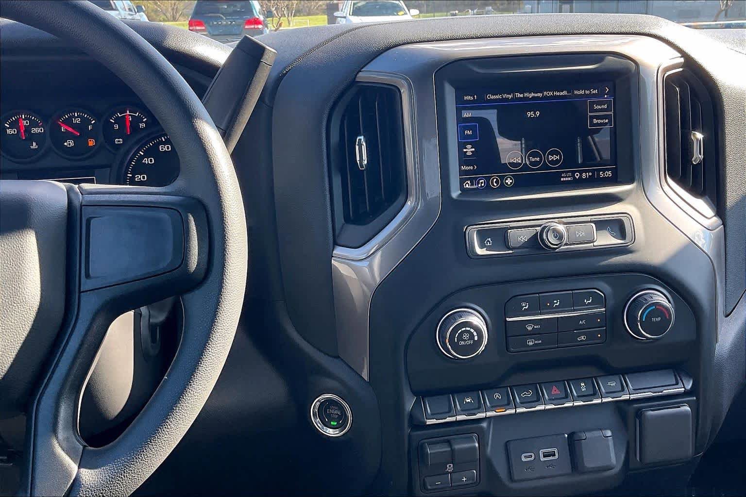 Used 2026 Chevrolet Silverado 1500 Custom image 6