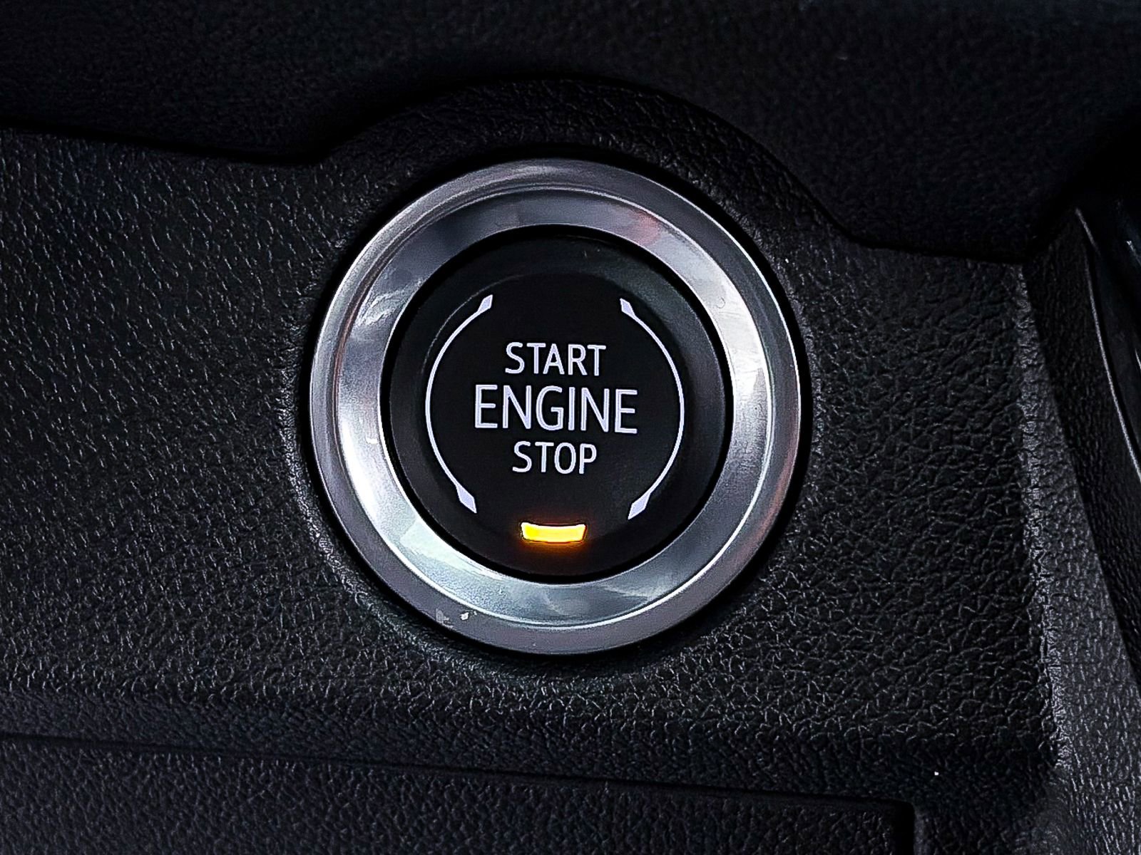 Used 2024 Chevrolet Traverse RS image 29