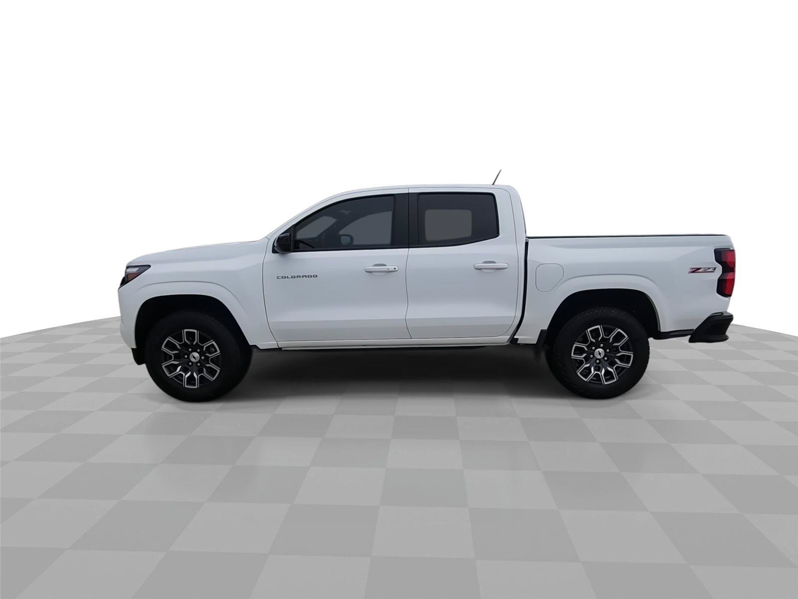Used 2025 Chevrolet Colorado Z71 AWD/4WD image 5