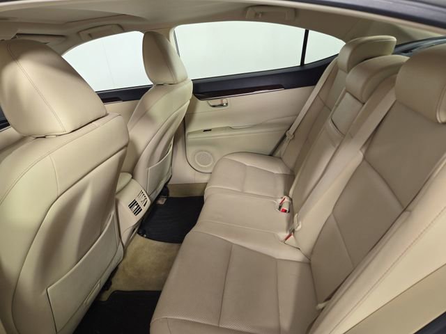 Used 2014 Lexus ES 350 w/ Luxury Package FWD image 16