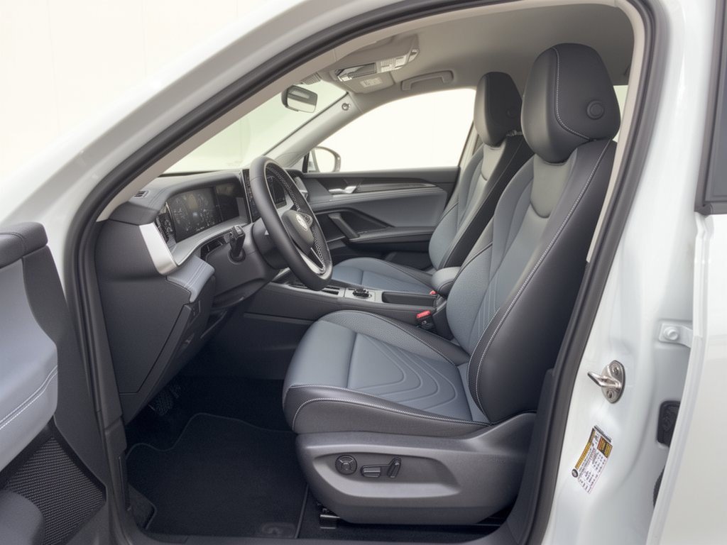 Used 2026 Volkswagen Tiguan SE FWD image 5